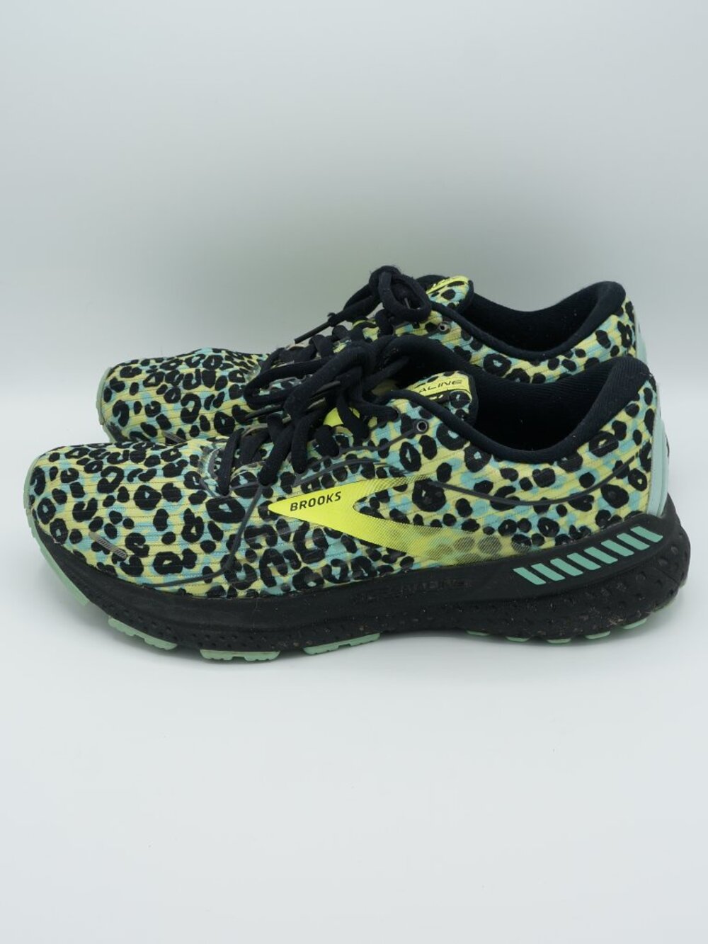 Brooks Adrenaline GTS 21 Women's Size 10 Teal Neon Leopard Print Running Shoes - Picture 2 of 10